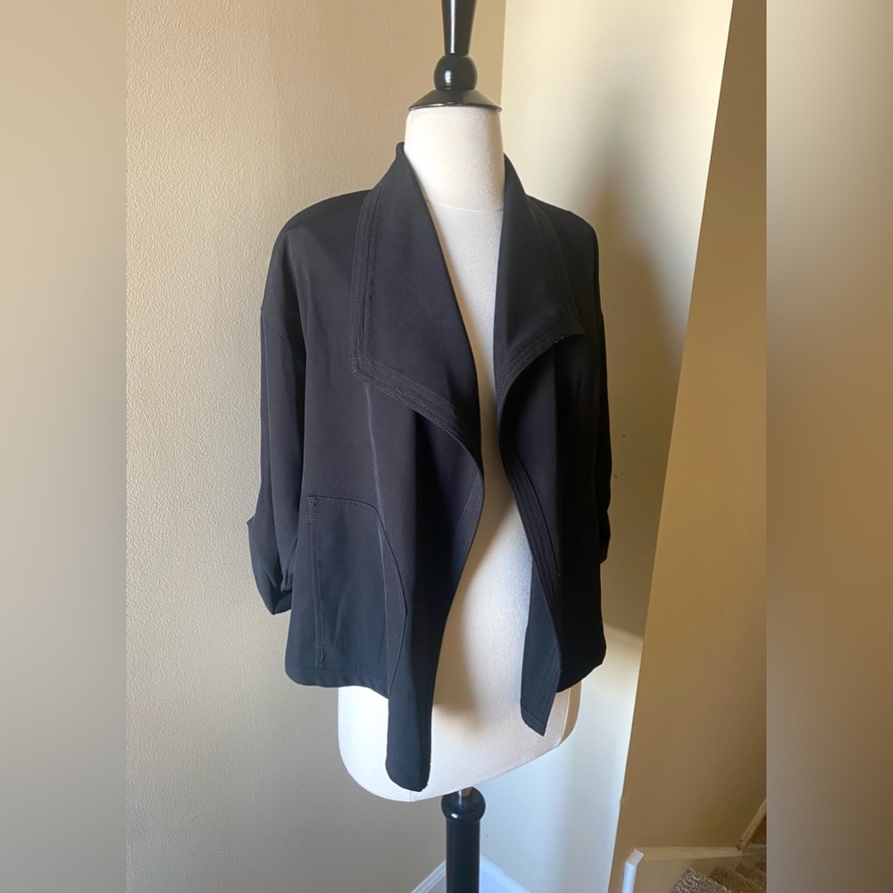 Max Studio Jacket - Small - Picture 2 of 9